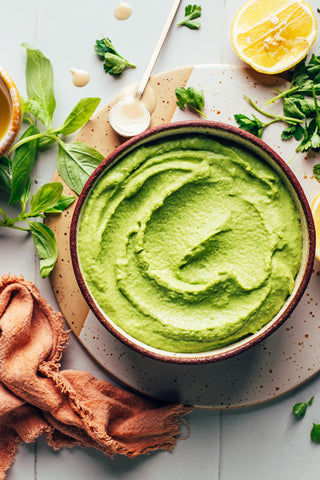 Green Goddess Hummus + Veggie Sticks